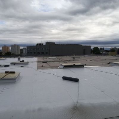 <b>Názov stavby: Cargo Partner<br />Lokalita:  Bratislava<br />Rok:  2019<br />Realizácia:</b>  rekonštrukcia strešného plášťa   