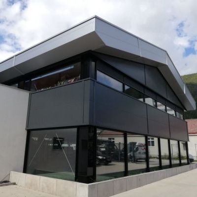 <b>Názov stavby: Gate<br />Lokalita:  Ružomberok<br />Rok:  2019<br />Realizácia:</b>  strešný plášť, obvodový plášť, izolácia spodnej stavby